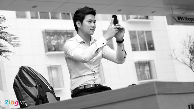 Thầy giáo 9X điển trai, dáng chuẩn như người mẫu