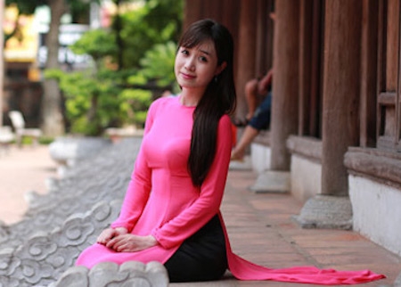 5 cô giáo xinh đẹp tài năng khiến dân mạng “ngẩn ngơ”