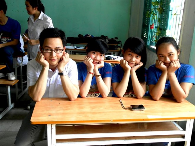 Ba thầy giáo hot boy từng làm “điên đảo” dân mạng