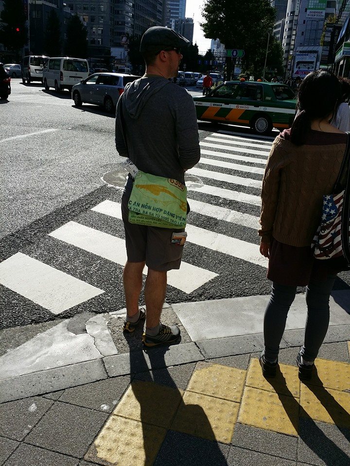 Độc đáo túi xách được thiết kế từ bao tải đựng “cám con cò” Độc đáo túi xách được thiết kế từ bao tải đựng “cám con cò”