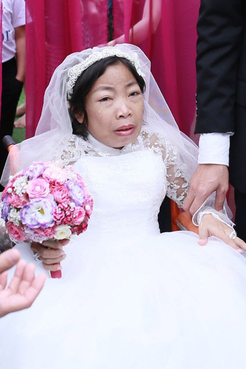 Mẹ già ngất lịm khi nghe tin dữ về anh Vượng