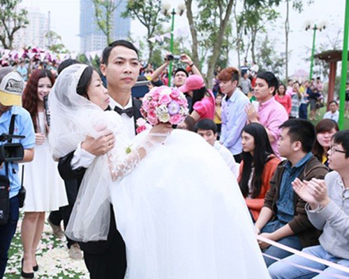 Mẹ già ngất lịm khi nghe tin dữ về anh Vượng