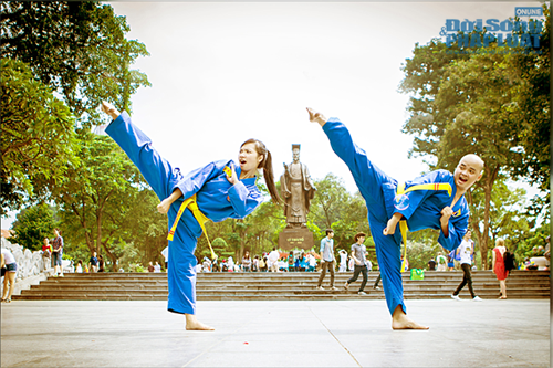 Cô dâu “tung cước”chú rể trong bộ ảnh cưới đậm chất võ thuật