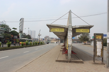 Hà Nội: Trạm trung chuyển xe buýt Cầu Giấy bị tháo dỡ