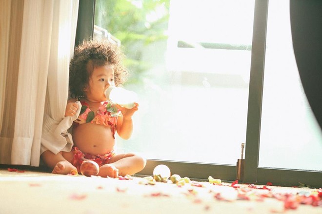 Ảnh hoang dã của mẹ và con gái hút dân mạng