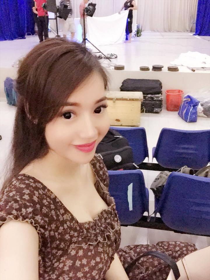  Những cựu hot girl Việt làm mẹ nhưng vẫn xinh lung linh