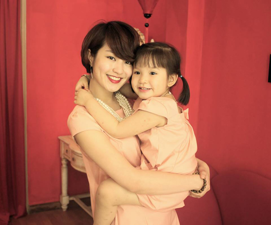  Những cựu hot girl Việt làm mẹ nhưng vẫn xinh lung linh
