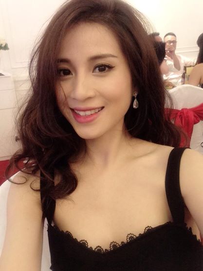  Những cựu hot girl Việt làm mẹ nhưng vẫn xinh lung linh