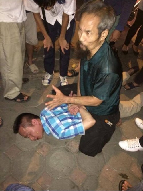 Xôn xao Bắc Đại Bàng hạ gục “thiếu gia” đi Audi gây tai nạn Xôn xao Bắc Đại Bàng hạ gục “thiếu gia” đi Audi gây tai nạn