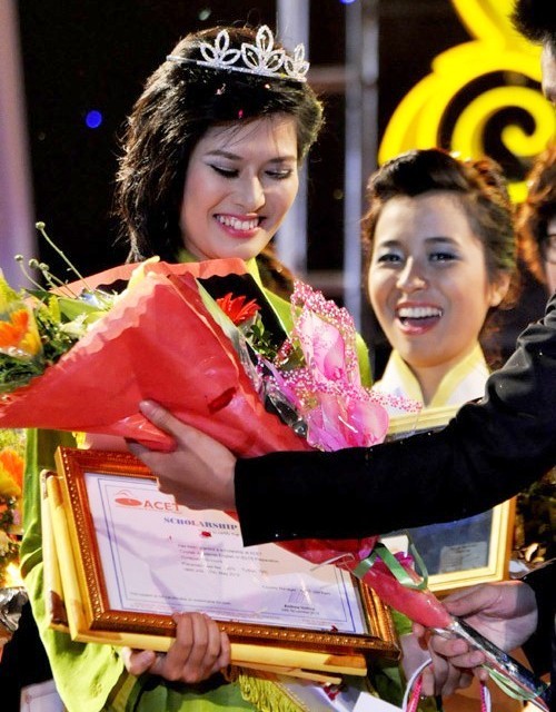 Đọ nhan sắc hoa khôi ĐH Ngoại thương qua các năm