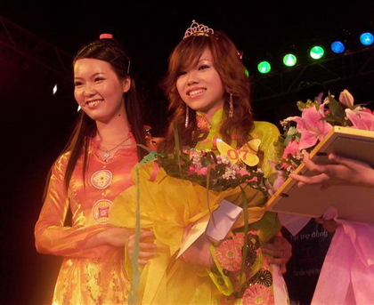 Đọ nhan sắc hoa khôi ĐH Ngoại thương qua các năm