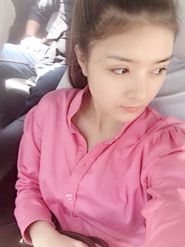 Lilly Luta chia sẻ ảnh mặt mộc trước tin đồn phẫu thuật thẩm mỹ