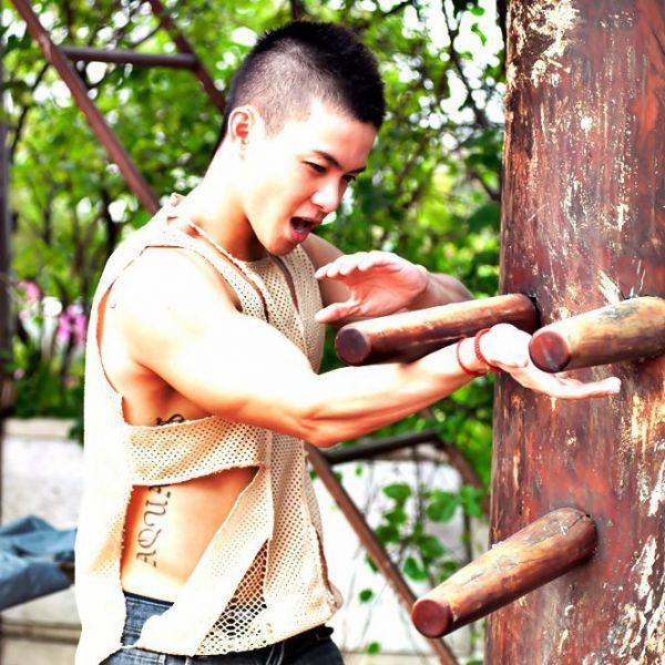 Chàng trai Thái sở hữu thân hình siêu chuẩn “hớp hồn” phái nữ Chàng trai Thái sở hữu thân hình siêu chuẩn “hớp hồn” phái nữ