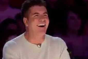 Clip: Chú chó biểu diễn thông minh chiếm trọn trái tim khán giả