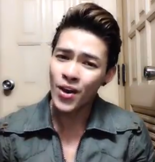 Chàng trai cover “Xuân này con không về” bằng tiếng Việt cực hay