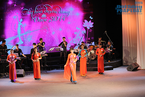 Giáo sư Xoay: Tôi chấm điểm thí sinh Dược cũng như “bốc thuốc