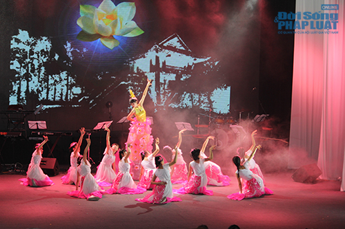 Giáo sư Xoay: Tôi chấm điểm thí sinh Dược cũng như “bốc thuốc