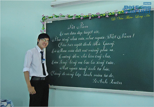 Thầy giáo 9X chữ đẹp như in muốn “truyền nghề” cho trẻ mồ côi