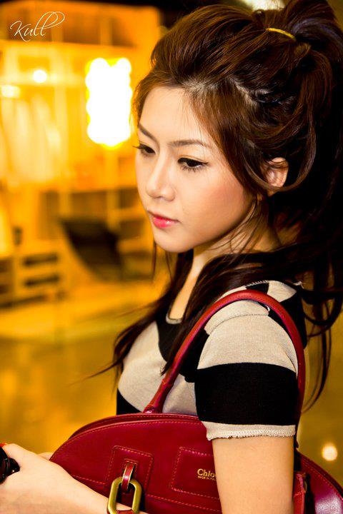 Gặp lại hot girl “Anh không đòi quà” sau 1 năm gây bão