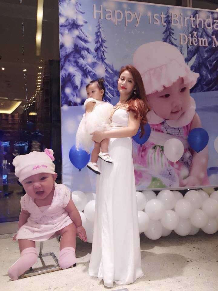 Cựu hot girl Huyền Baby tung ảnh xinh như “thiên thần” 