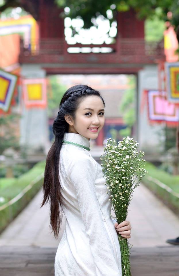 Gặp nữ xinh xứ Tuyên có gương mặt giống BTV Hoài Anh