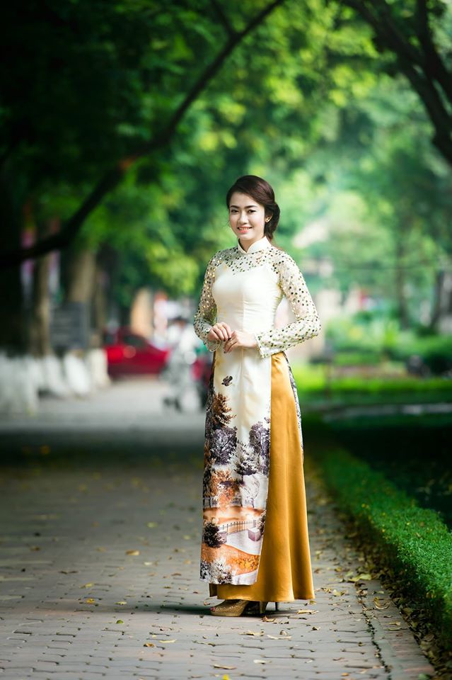 Vẻ đẹp “vạn người mê” của hot girl người Lào