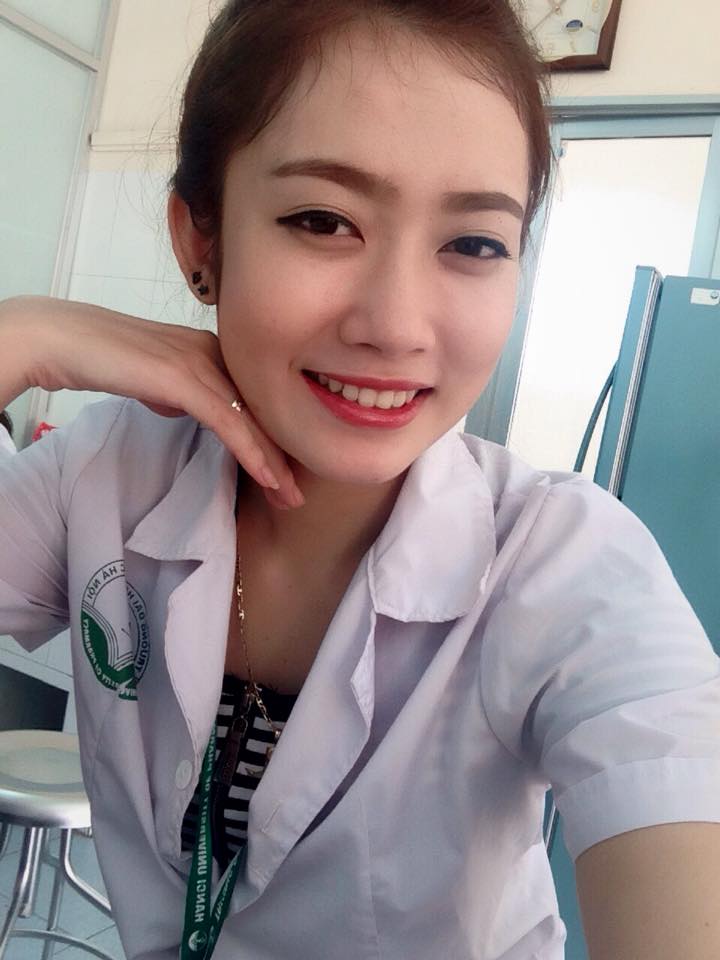 Vẻ đẹp “vạn người mê” của hot girl người Lào