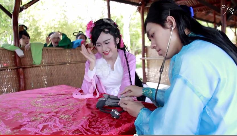 Cười ngất ngây với “Cô dâu đại chiến” phiên bản cổ trang