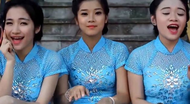 Cover Tình yêu màu nắng của ba hotgirl  gây sốt