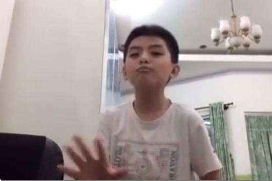 Sốt “Em của ngày hôm qua” phiên bản hát nhép của ba cậu bé