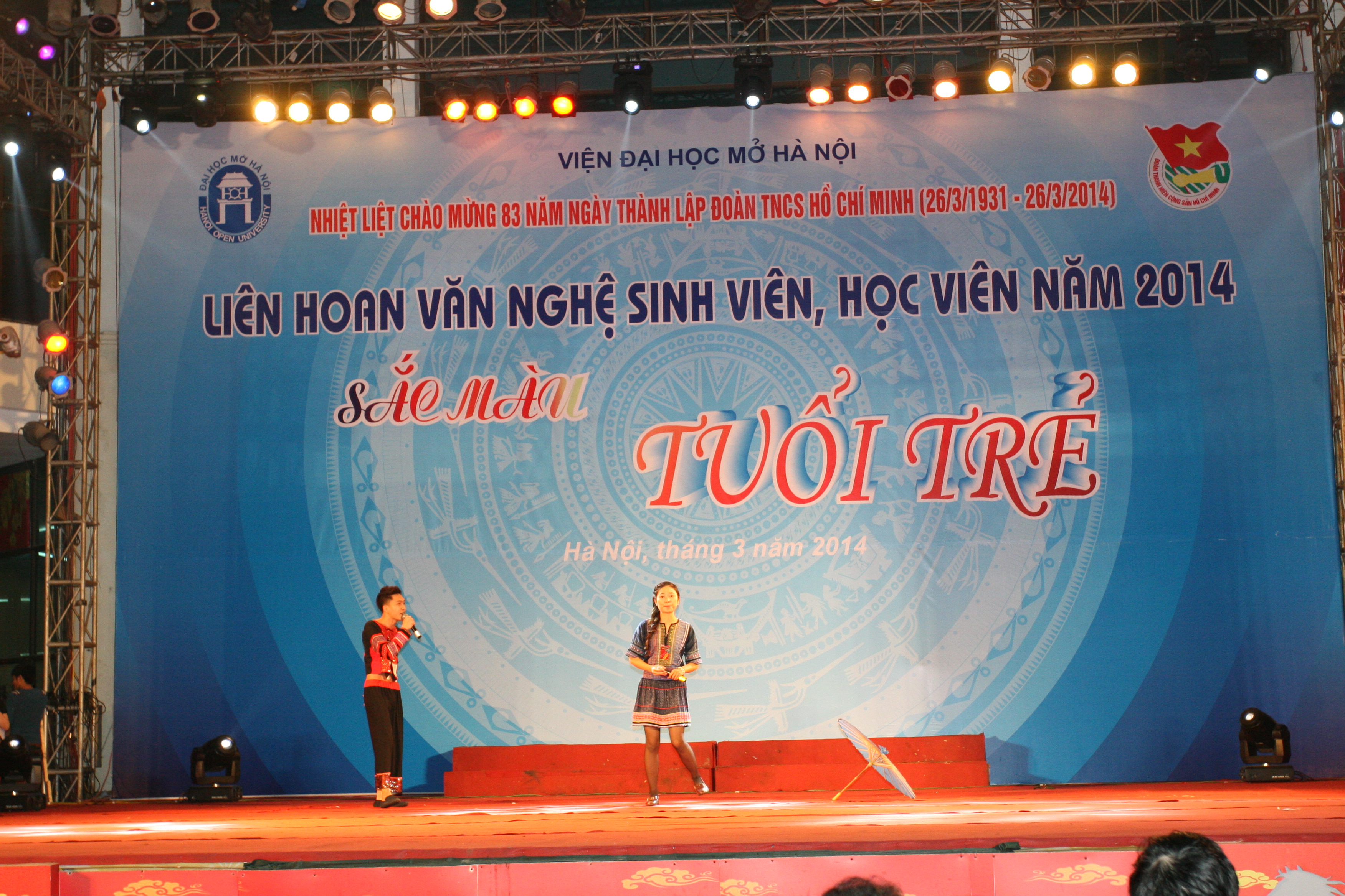 Kỷ lục tiết mục 200 người biểu diễn trong đêm “Sắc màu tuổi trẻ