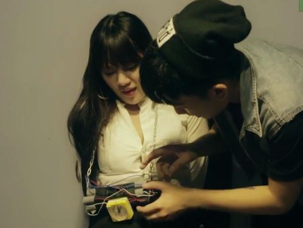 Phở tung clip “Sự khác biệt giữa phim ảnh và thực tế” gây sốt