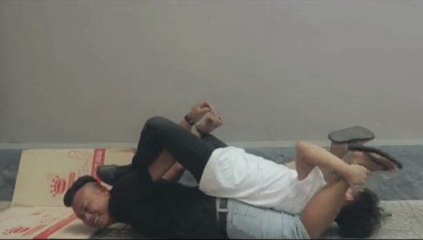 Phở tung clip “Sự khác biệt giữa phim ảnh và thực tế” gây sốt