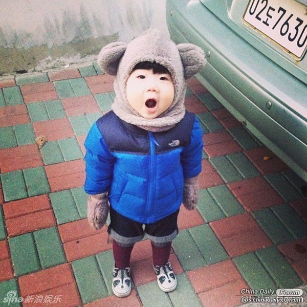  Bộ ảnh “Cậu bé mặt bánh bao” gây sốt cộng đồng mạng