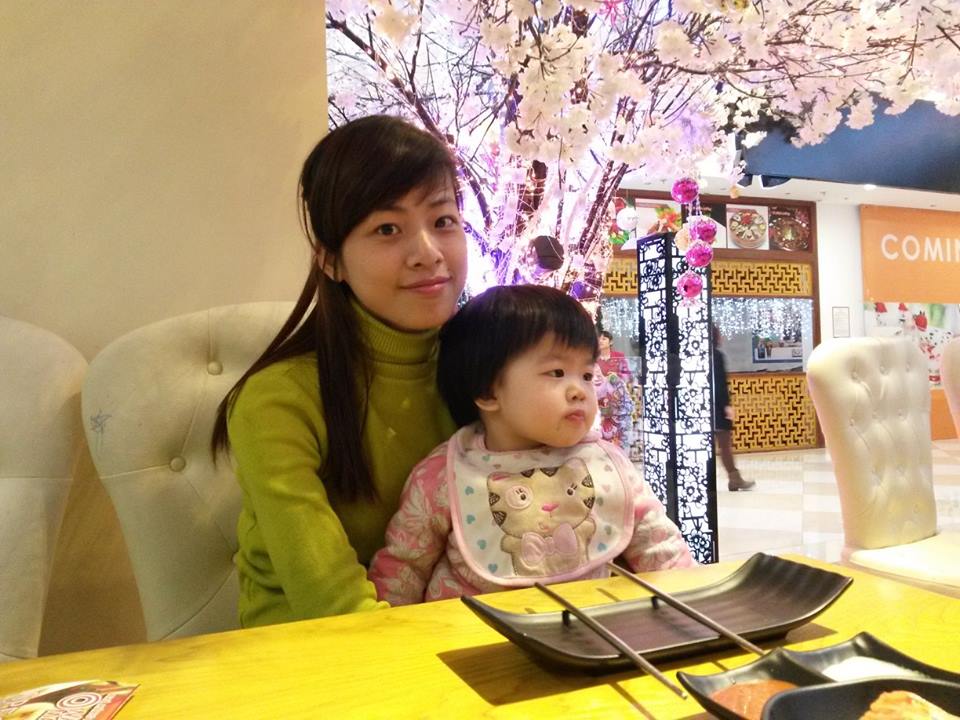 Cô tiên phát “hạt mùi già miễn phí cho các bé chữa bệnh sởi”