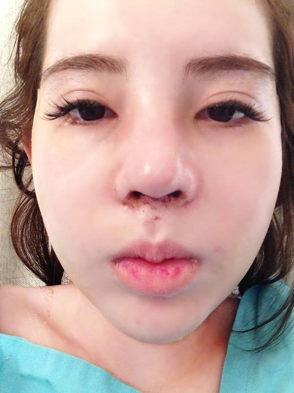 Giật mình với “dung nhan” thực của các Hot girl mạng