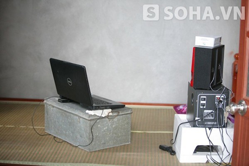 Sự thật về cuộc sống nghèo khổ của gia đình ca sĩ Lệ Rơi Sự thật về cuộc sống nghèo khổ của gia đình ca sĩ Lệ Rơi