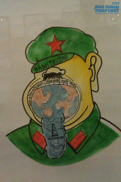 Thâm thúy tranh biếm họa “Hướng về Biển Đông” 