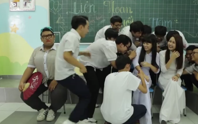 Chuyện thi đại học của Phở 12 làm sĩ tử nghẹn ngào