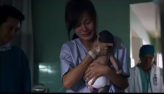 Rơi nước mắt khi xem clip “Tình mẫu tử thiêng liêng”