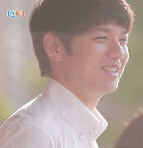 Thầy giáo có ngoại hình giống Kim Tan gây sốt Thầy giáo có ngoại hình giống Kim Tan gây sốt