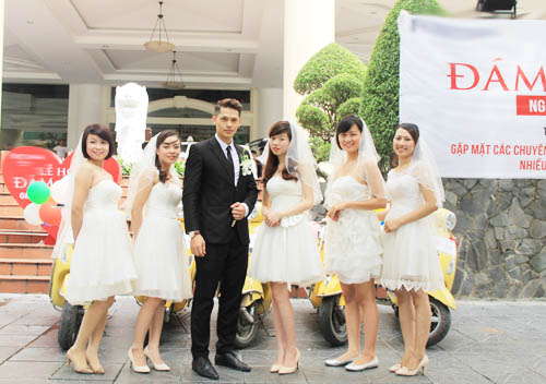 Bất ngờ với Đám cưới 5 dâu 1 rể tại Hà Nội