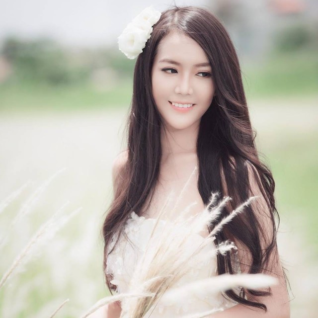 Nhan sắc xinh đẹp của cô gái có chiều cao khủng ĐH Hoa Sen