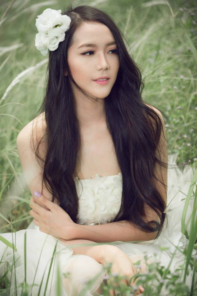 Nhan sắc xinh đẹp của cô gái có chiều cao khủng ĐH Hoa Sen