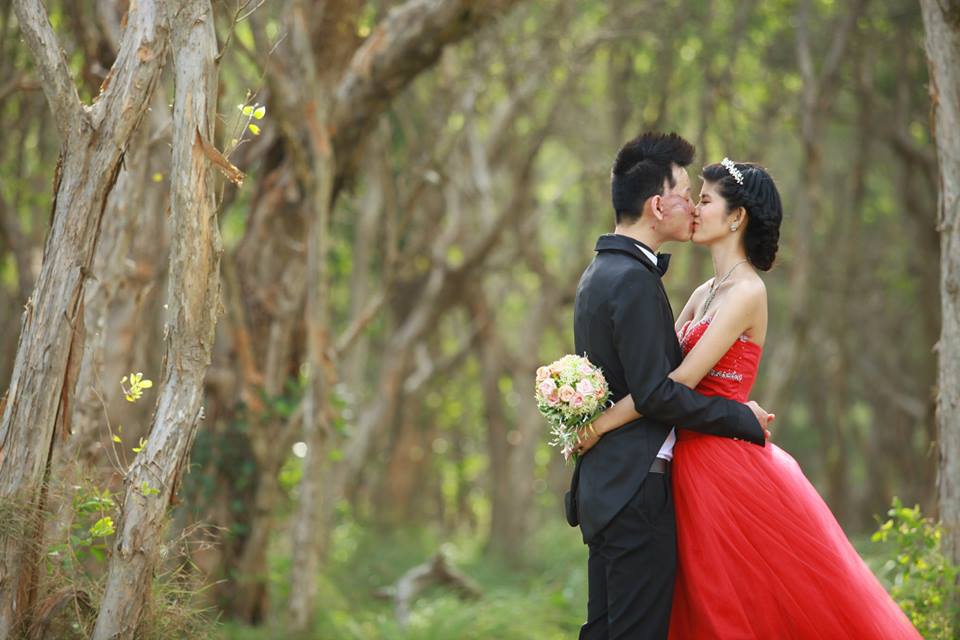 Cặp đôi “Chồng xấu vợ xinh” gây sốt cộng đồng mạng Việt