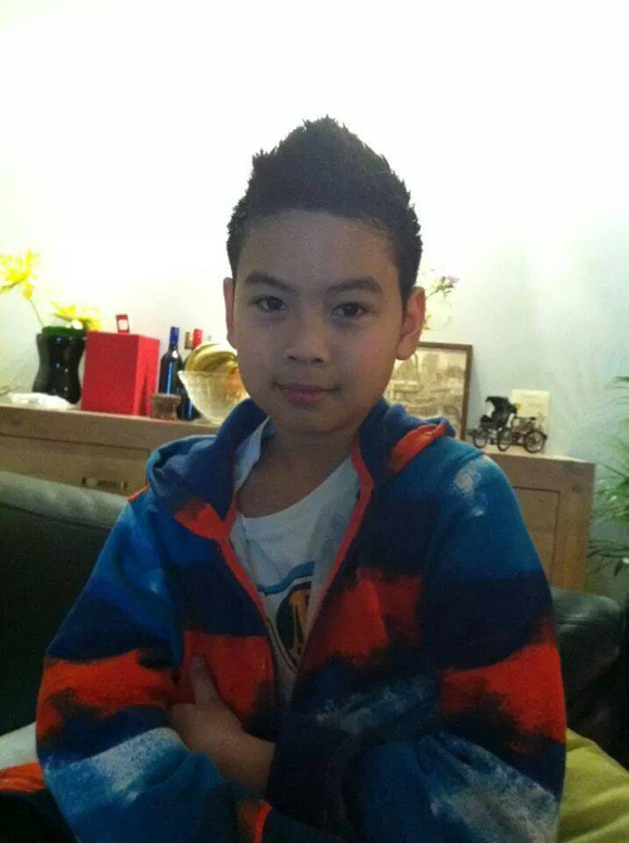 Vụ MH17 rơi: Người thân đau đớn trước sự ra đi của 3 mẹ con Vụ MH17 rơi: Người thân đau đớn trước sự ra đi của 3 mẹ con