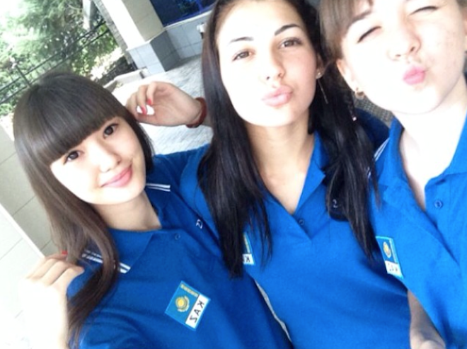 Nhan sắc xinh đẹp của VĐV bóng chuyền khiến triệu người mê mẩn