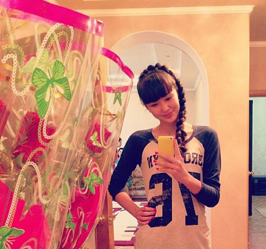 Nhan sắc xinh đẹp của VĐV bóng chuyền khiến triệu người mê mẩn