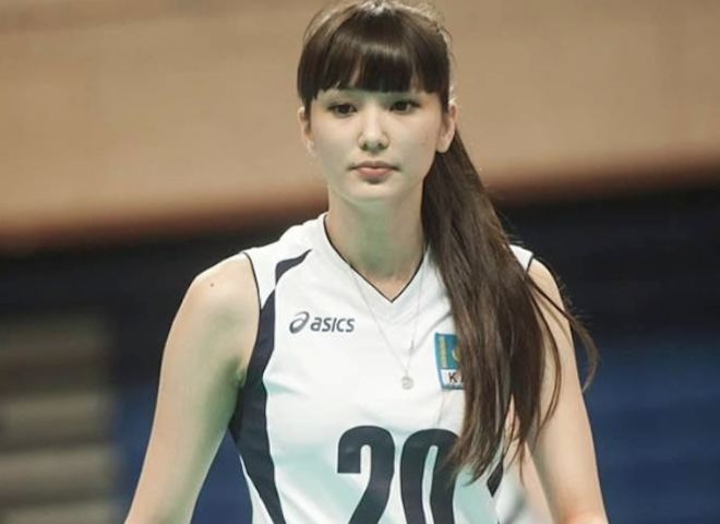 Nhan sắc xinh đẹp của VĐV bóng chuyền khiến triệu người mê mẩn