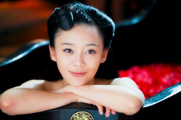  Bỏng mắt với dàn mỹ nhân “tắm tiên” đẹp nhất trên màn ảnh